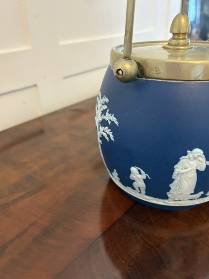 Antique Victorian Quality Wedgwood Jasperware Biscuit Barrel - Image 5